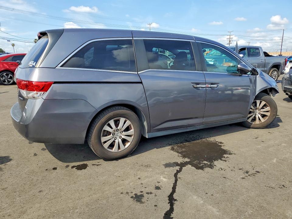 47142156 :رقم المزاد ، 5FNRL5H36GB131939 vin ، 2016 Honda Odyssey مزاد بيع