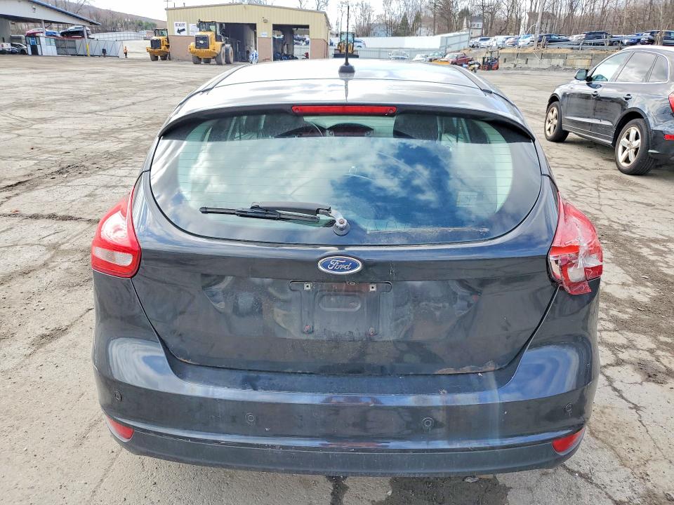 2015 Ford Focus მანქანა იყიდება აუქციონზე, vin: 1FADP3K22FL276951, აუქციონის ნომერი: 48495656