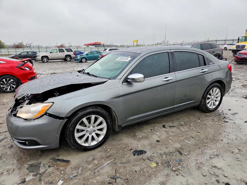 Продажа на аукционе авто 2013 Chrysler 200, vin: 1C3CCBCG9DN522616, номер лота: 48092526