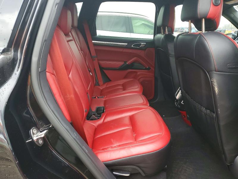 48745446 :رقم المزاد ، WP1AA2A20GKA08092 vin ، 2016 Porsche Cayenne مزاد بيع