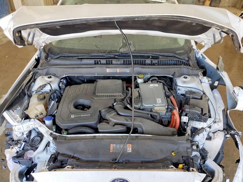 50453366 :رقم المزاد ، 3FA6P0LU9HR325770 vin ، 2017 Ford Fusion مزاد بيع