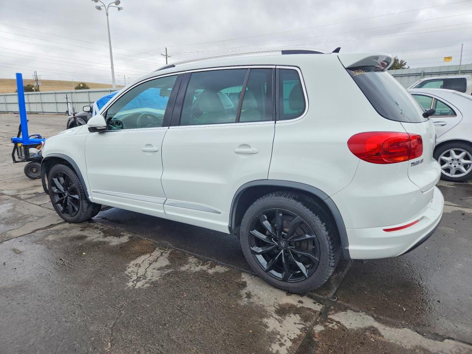 50912196 :رقم المزاد ، WVGBV7AX2FW599404 vin ، 2015 Volkswagen Tiguan مزاد بيع
