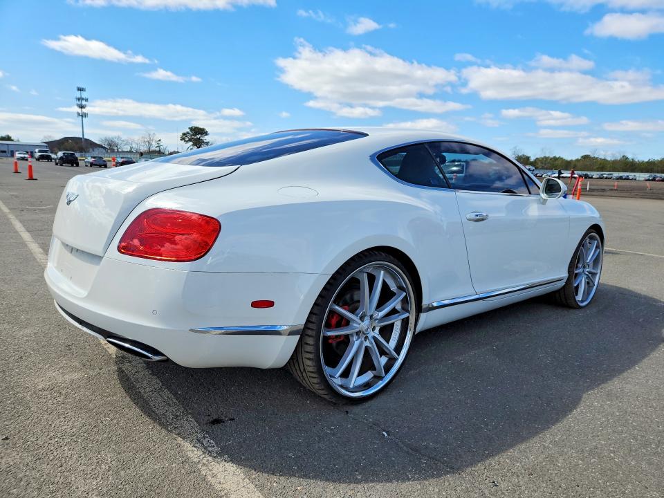 2012 Bentley Continental მანქანა იყიდება აუქციონზე, vin: SCBFR7ZAXCC071524, აუქციონის ნომერი: 48760226