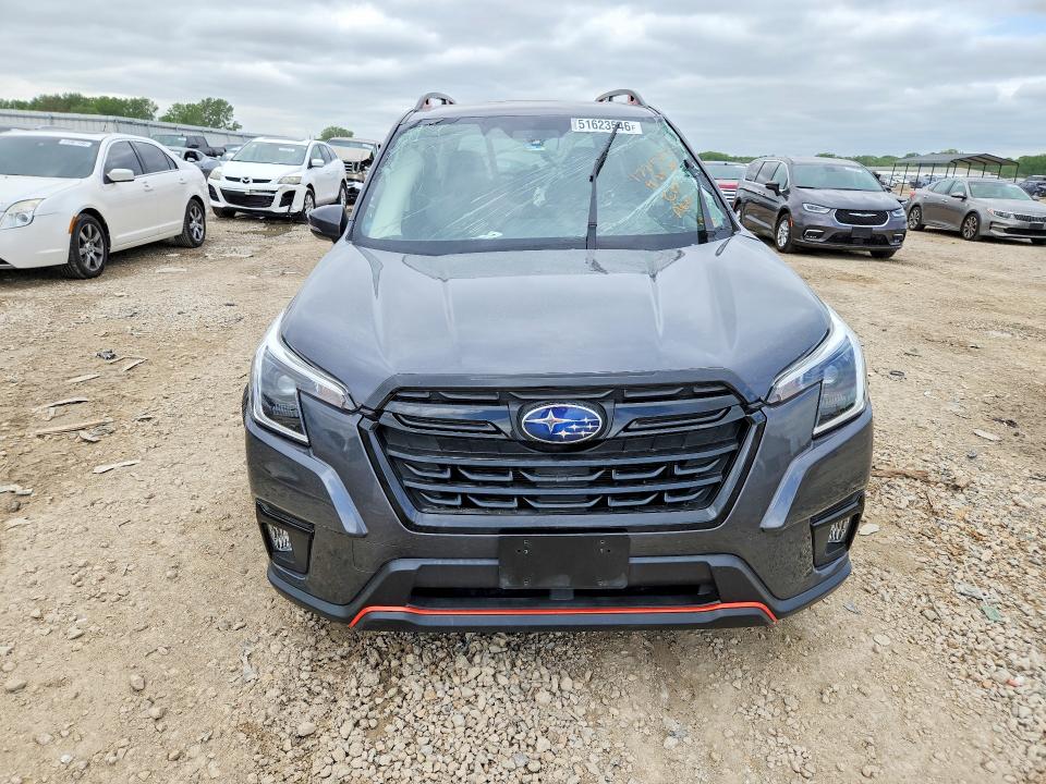 51623546 :رقم المزاد ، JF2SKAJC4NH503459 vin ، 2022 Subaru Forester مزاد بيع