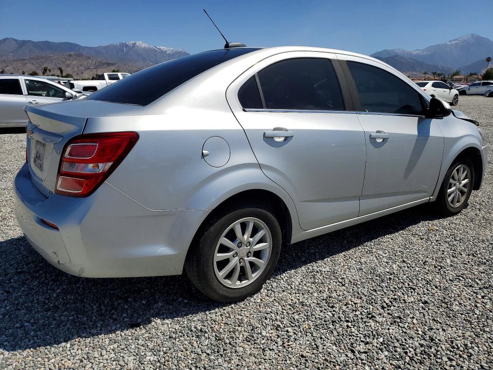 51635916 :رقم المزاد ، 1G1JD5SG1H4141219 vin ، 2017 Chevrolet Sonic مزاد بيع