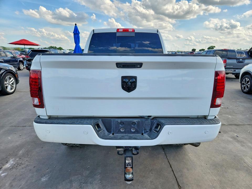 48537586 :رقم المزاد ، 3C6UR5NJ0HG601445 vin ، 2017 Ram 2500 مزاد بيع