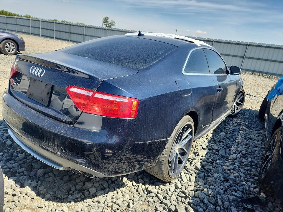2009 Audi S5 მანქანა იყიდება აუქციონზე, vin: WAURV78T59A046654, აუქციონის ნომერი: 79803085