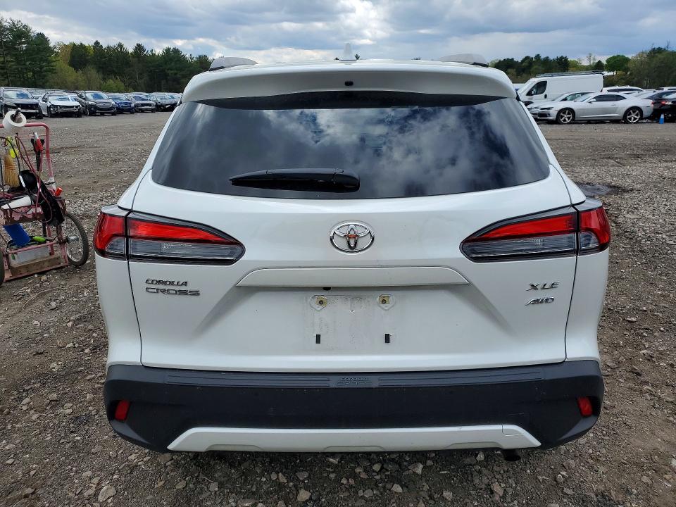 2024 Toyota Corolla Cross მანქანა იყიდება აუქციონზე, vin: 7MUDAABG0RV115129, აუქციონის ნომერი: 49516456