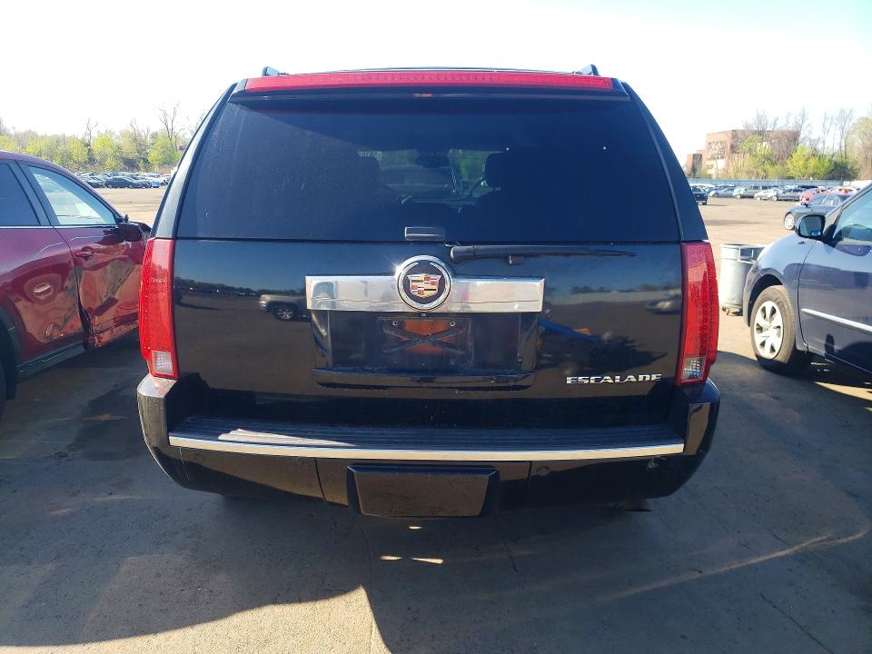 50702976 :رقم المزاد ، 1GYS4AEF4ER104990 vin ، 2014 Cadillac Escalade مزاد بيع