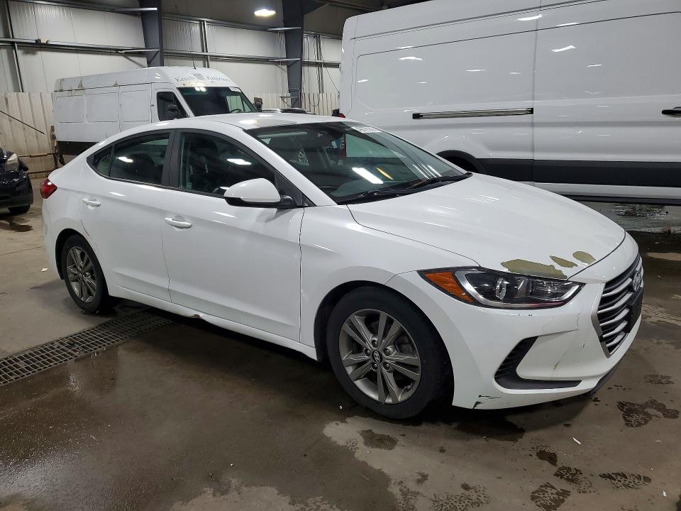 49078146 :رقم المزاد ، 5NPD84LFXJH325437 vin ، 2018 Hyundai Elantra مزاد بيع
