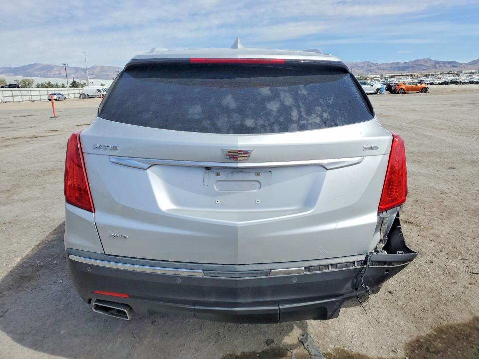 50924386 :رقم المزاد ، 1GYKNFRS4KZ153362 vin ، 2019 Cadillac Xt5 مزاد بيع