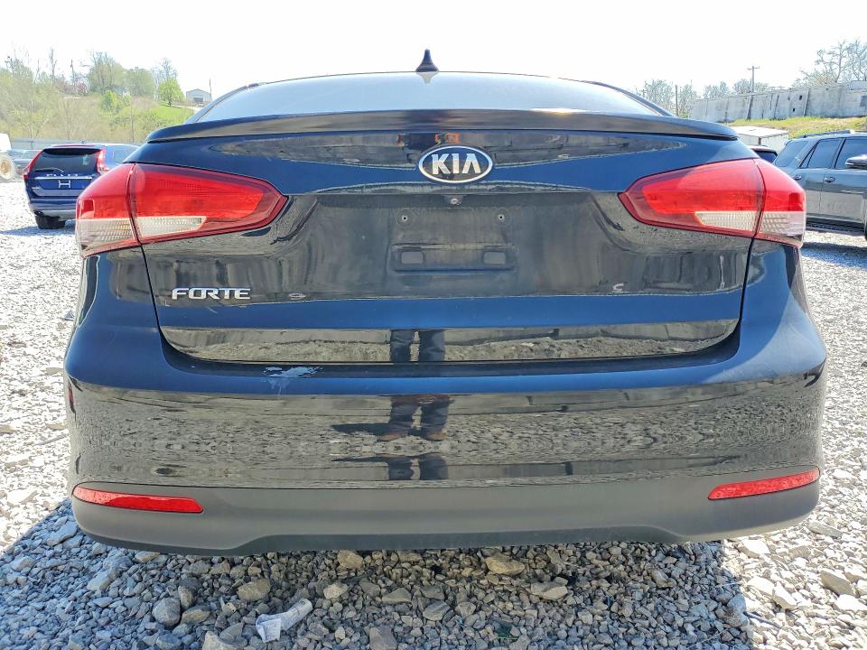 2017 Kia Forte მანქანა იყიდება აუქციონზე, vin: 3KPFL4A75HE131240, აუქციონის ნომერი: 49187956
