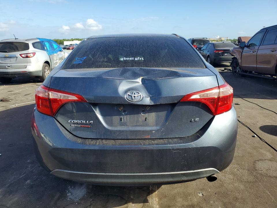 48356626 :رقم المزاد ، 2T1BURHE0JC104321 vin ، 2018 Toyota Corolla مزاد بيع