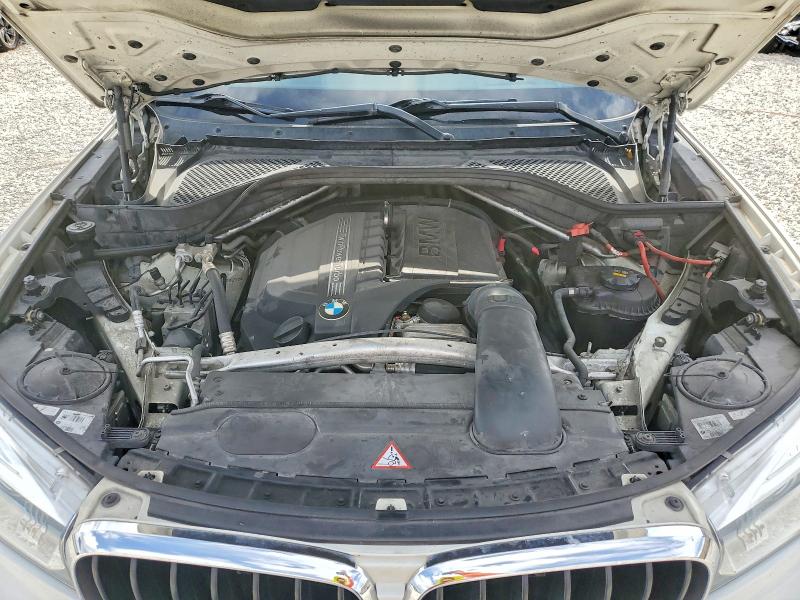 49271446 :رقم المزاد ، 5UXKR2C55F0H35617 vin ، 2015 Bmw X5 مزاد بيع