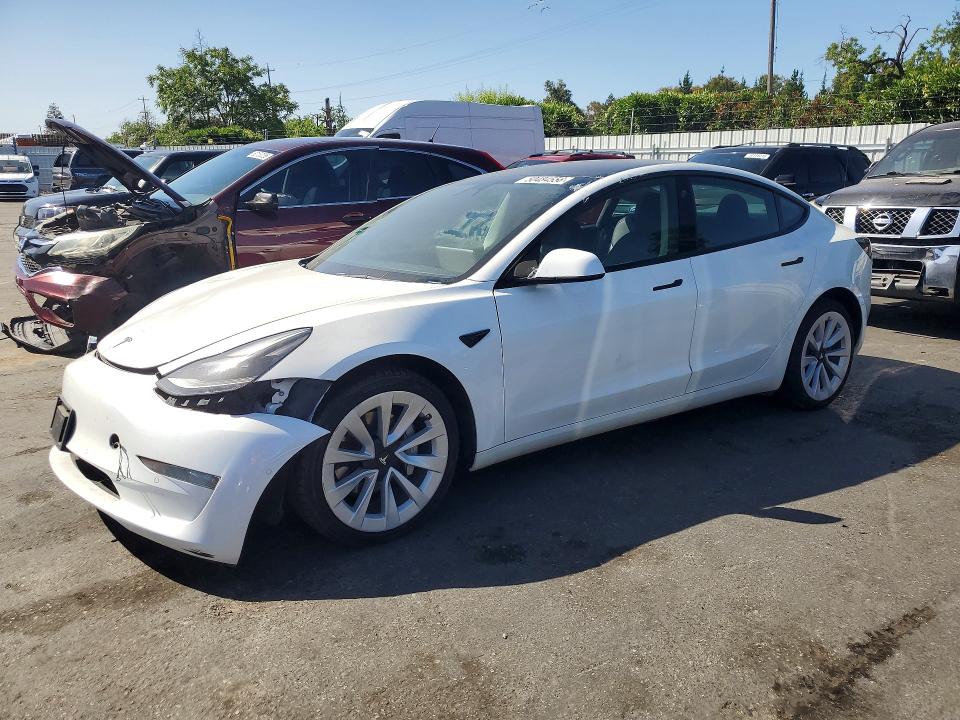 50484556 :رقم المزاد ، 5YJ3E1EA1NF144784 vin ، 2022 Tesla Model 3 مزاد بيع