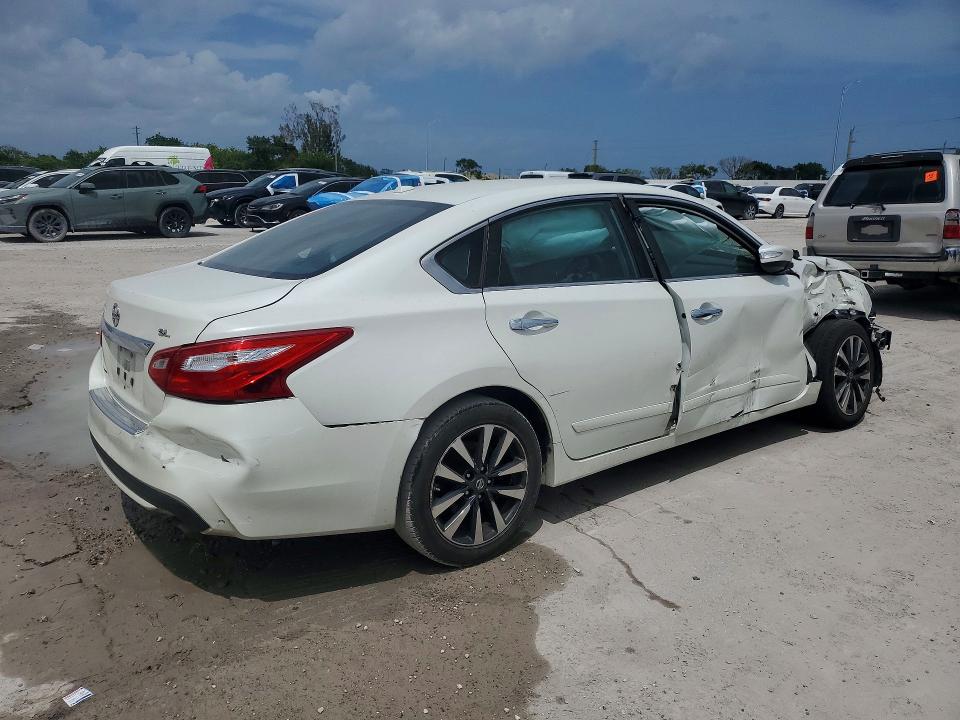 49772886 :رقم المزاد ، 1N4AL3AP8GC176589 vin ، 2016 Nissan Altima مزاد بيع