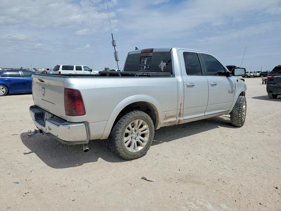 48385906 :رقم المزاد ، 1C6RR6GG7JS219120 vin ، 2018 Ram 1500 مزاد بيع