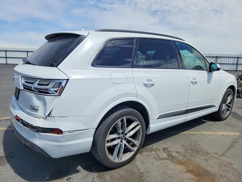 Продажа на аукционе авто 2018 Audi Q7, vin: WA1VAAF7XJD050311, номер лота: 51282336