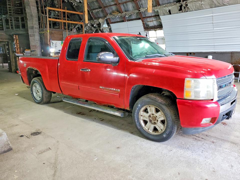 Продажа на аукционе авто 2011 Chevrolet Silverado, vin: 1GCRKSE38BZ202552, номер лота: 50695836