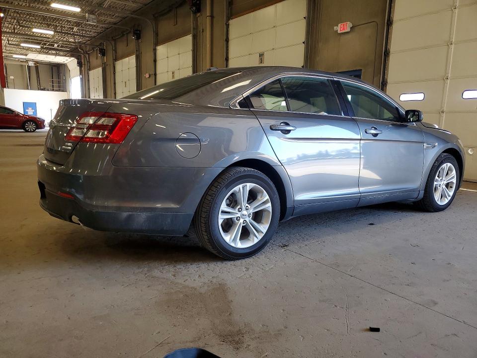 50425356 :رقم المزاد ، 1FAHP2E83FG181898 vin ، 2015 Ford Taurus مزاد بيع