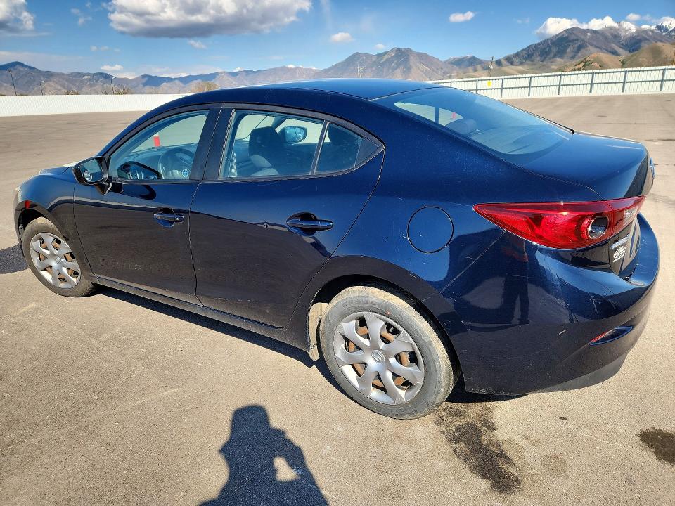 52412616 :رقم المزاد ، JM1BM1T70F1261675 vin ، 2015 Mazda 3 مزاد بيع