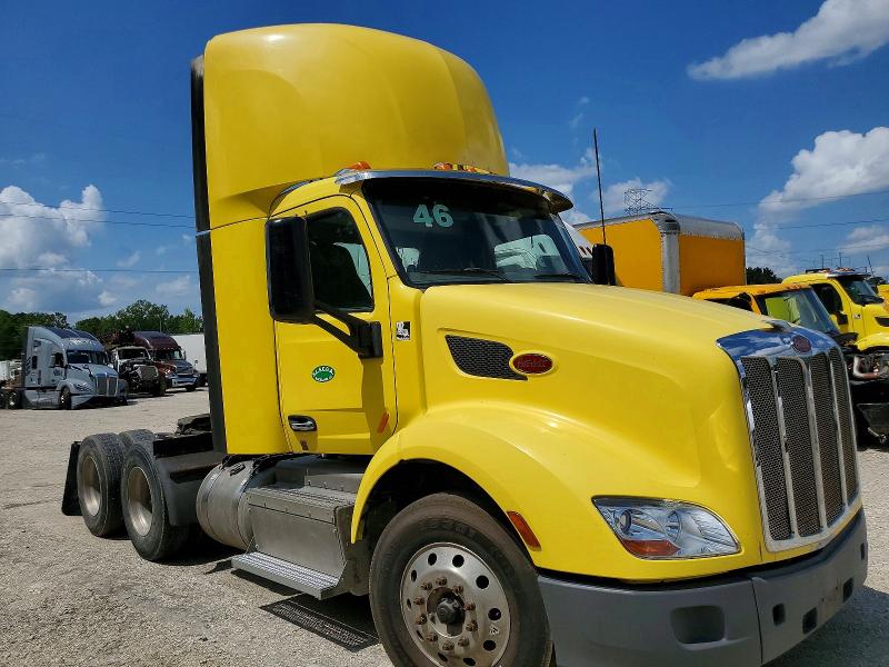 Продажа на аукционе авто 2017 Peterbilt 579, vin: 1XPBDP9X1HD410699, номер лота: 46031626