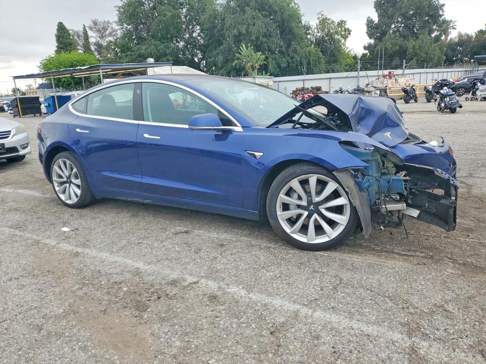 2018 Tesla Model 3 მანქანა იყიდება აუქციონზე, vin: 5YJ3E1EA5JF164479, აუქციონის ნომერი: 50584276