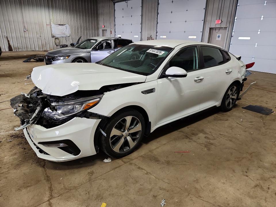2020 Kia Optima მანქანა იყიდება აუქციონზე, vin: 5XXGT4L34LG411701, აუქციონის ნომერი: 51447026