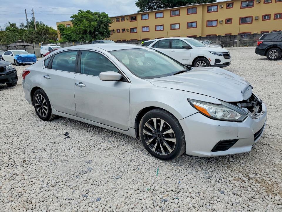 Продажа на аукционе авто 2018 Nissan Altima, vin: 1N4AL3AP8JC214538, номер лота: 51154226