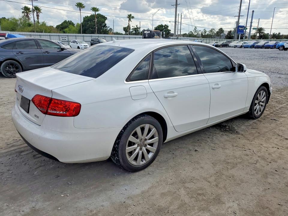 48484296 :رقم المزاد ، WAUEFAFL3BN012206 vin ، 2011 Audi A4 مزاد بيع