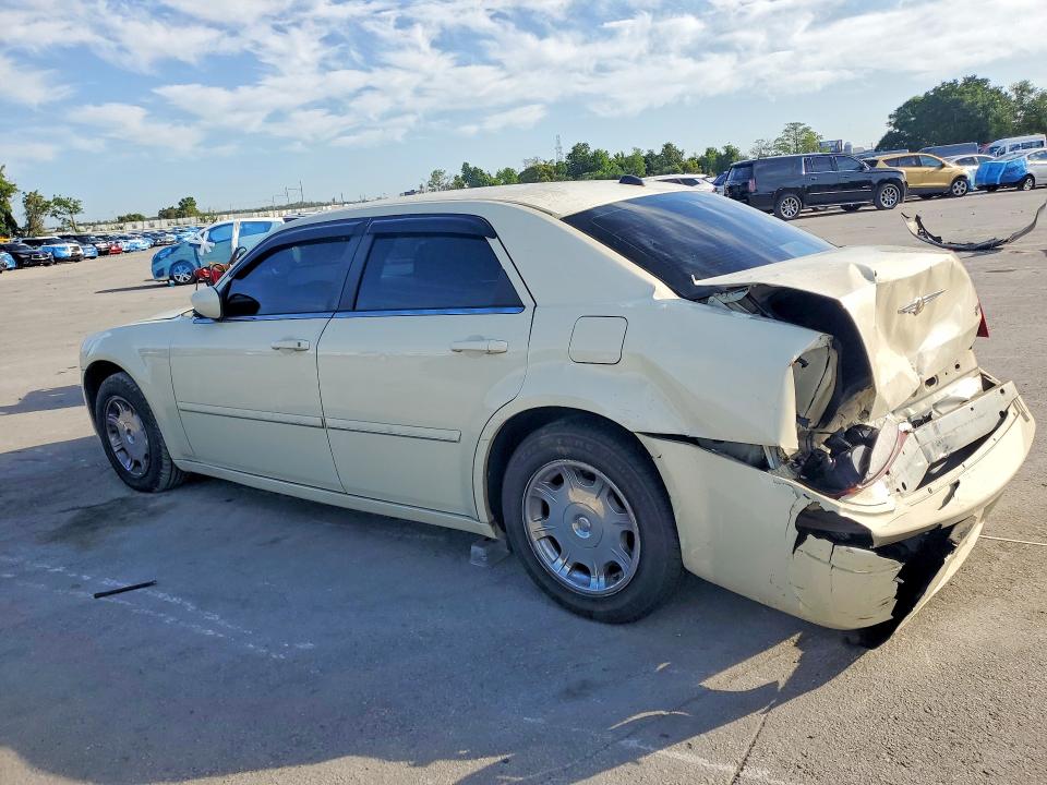 48316156 :رقم المزاد ، 2C3JA53G25H580110 vin ، 2005 Chrysler 300 مزاد بيع
