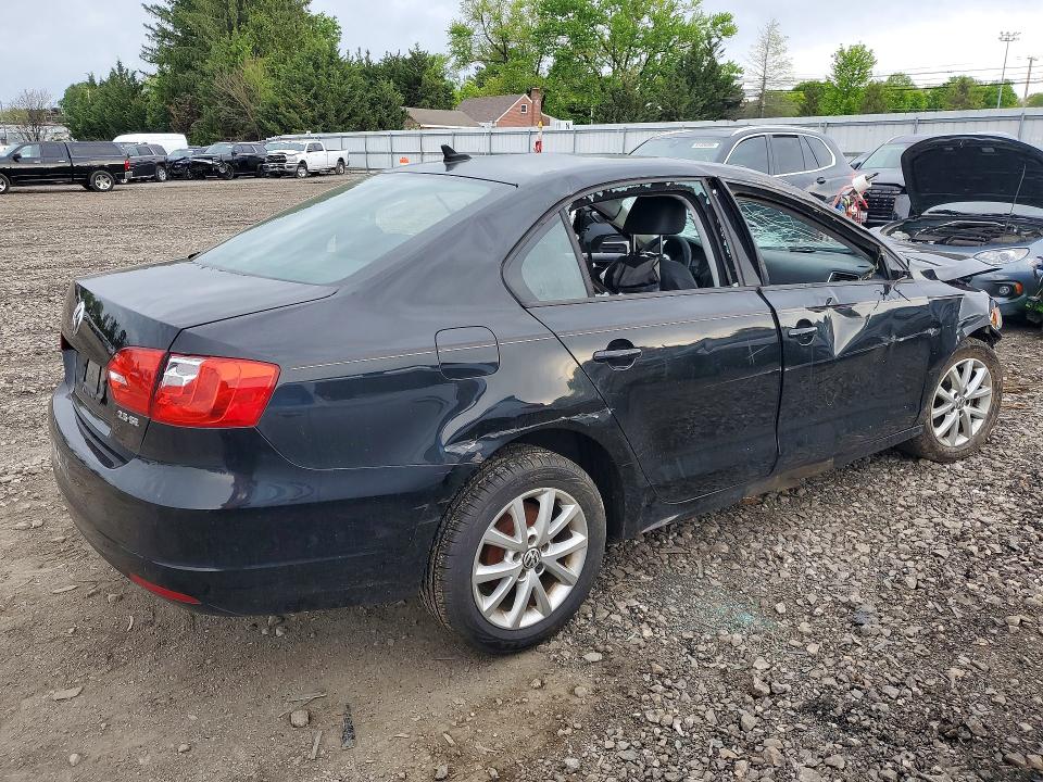 51287416 :رقم المزاد ، 3VWDZ7AJ9BM352305 vin ، 2011 Volkswagen Jetta مزاد بيع