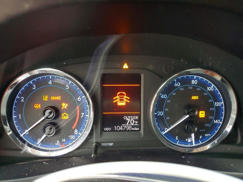 50895006 :رقم المزاد ، 5YFBURHE4JP836368 vin ، 2018 Toyota Corolla مزاد بيع