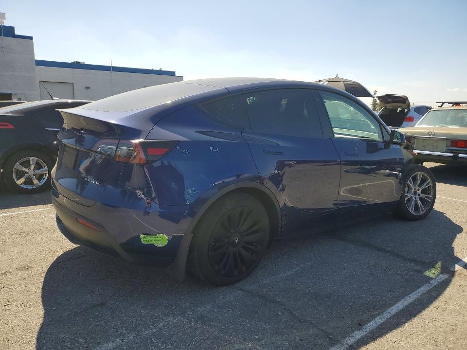 50214056 :رقم المزاد ، 7SAYGDEE3PF647968 vin ، 2023 Tesla Model Y مزاد بيع