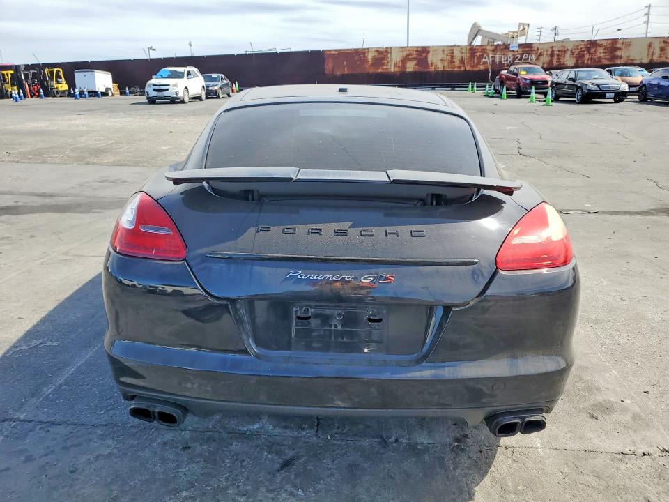 49817326 :رقم المزاد ، WP0AF2A73DL075824 vin ، 2013 Porsche Panamera مزاد بيع