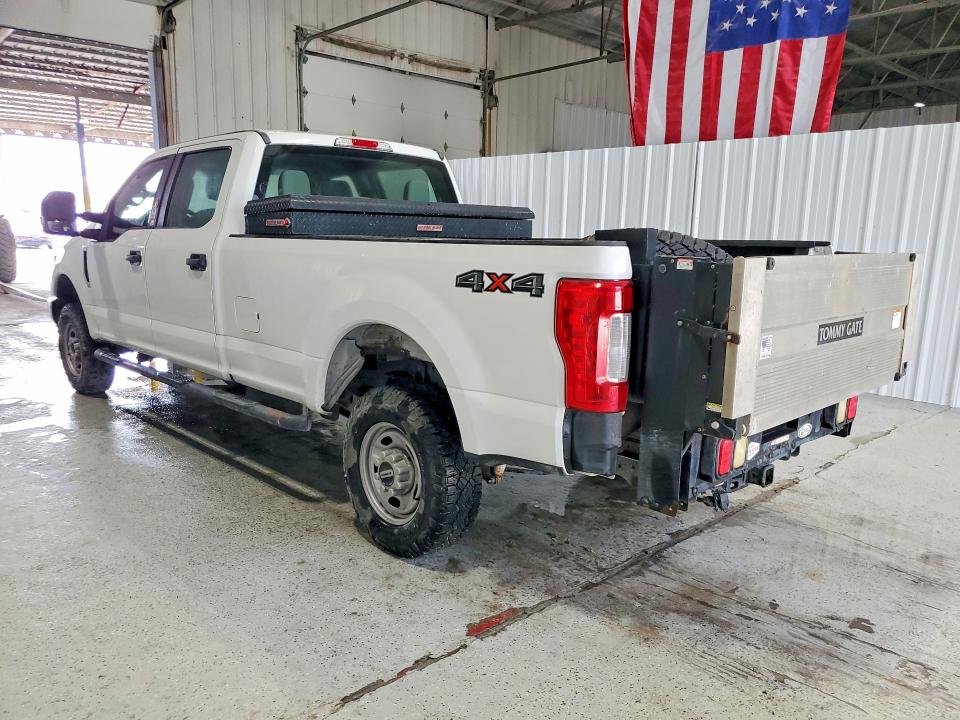 51406596 :رقم المزاد ، 1FT7W2B65JED06271 vin ، 2018 Ford F250 مزاد بيع