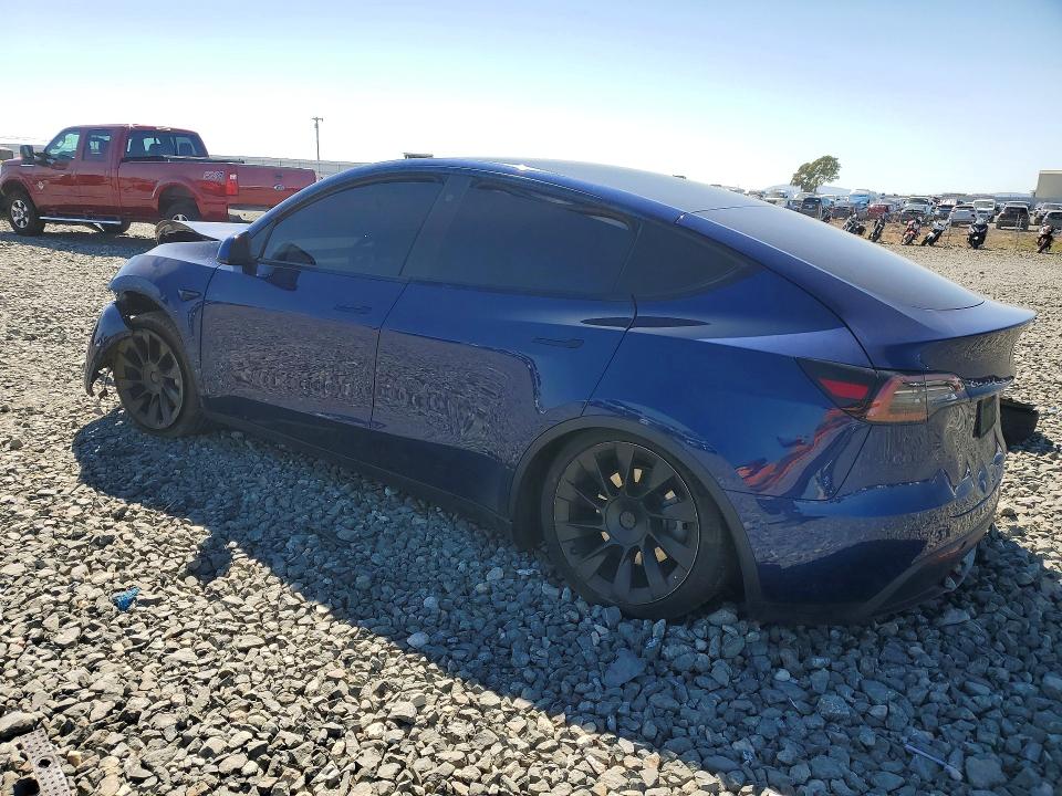 48806486 :رقم المزاد ، 5YJYGAEE0MF216852 vin ، 2021 Tesla Model Y مزاد بيع