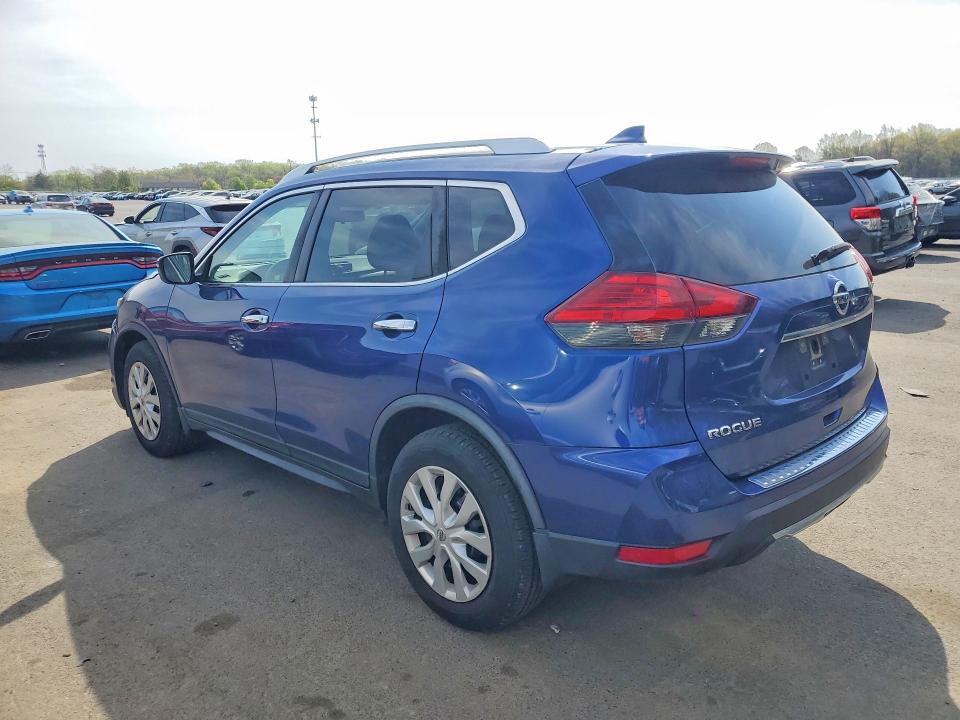 2017 Nissan Rogue მანქანა იყიდება აუქციონზე, vin: JN8AT2MT1HW131026, აუქციონის ნომერი: 49753656