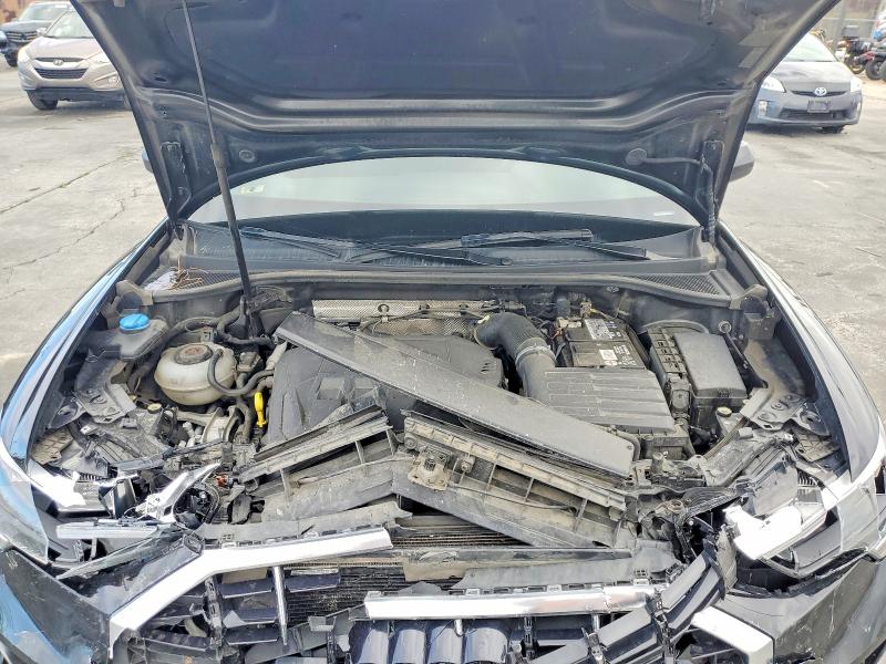 49763916 :رقم المزاد ، WA1DECF39L1024814 vin ، 2020 Audi Q3 مزاد بيع