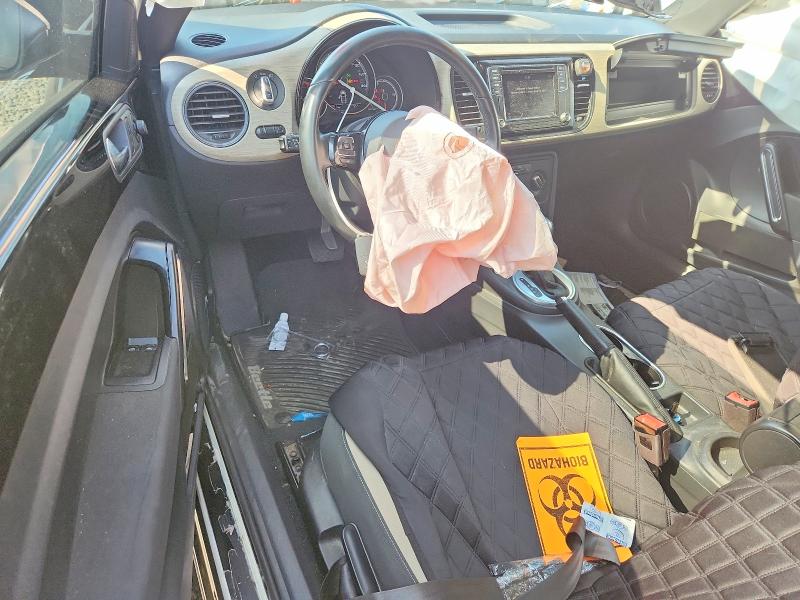 50297856 :رقم المزاد ، 3VWFD7AT1JM706003 vin ، 2018 Volkswagen Beetle مزاد بيع