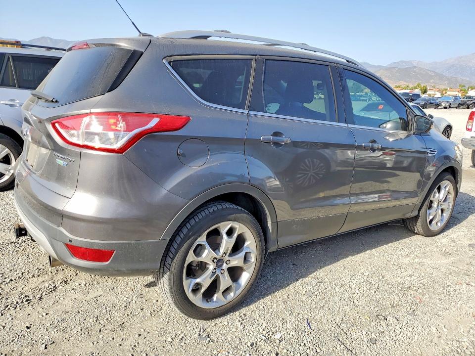 2013 Ford Escape მანქანა იყიდება აუქციონზე, vin: 1FMCU9J99DUB97084, აუქციონის ნომერი: 49668946