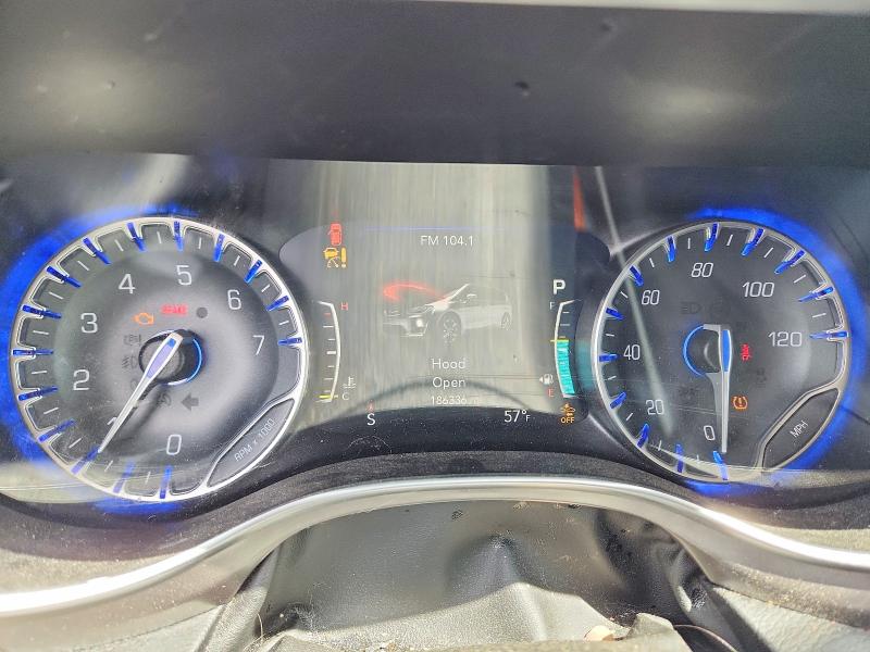 49629986 :رقم المزاد ، 2C4RC1GG5HR704039 vin ، 2017 Chrysler Pacifica مزاد بيع
