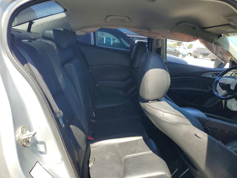 50783076 :رقم المزاد ، 3MZBN1V35JM206722 vin ، 2018 Mazda 3 مزاد بيع