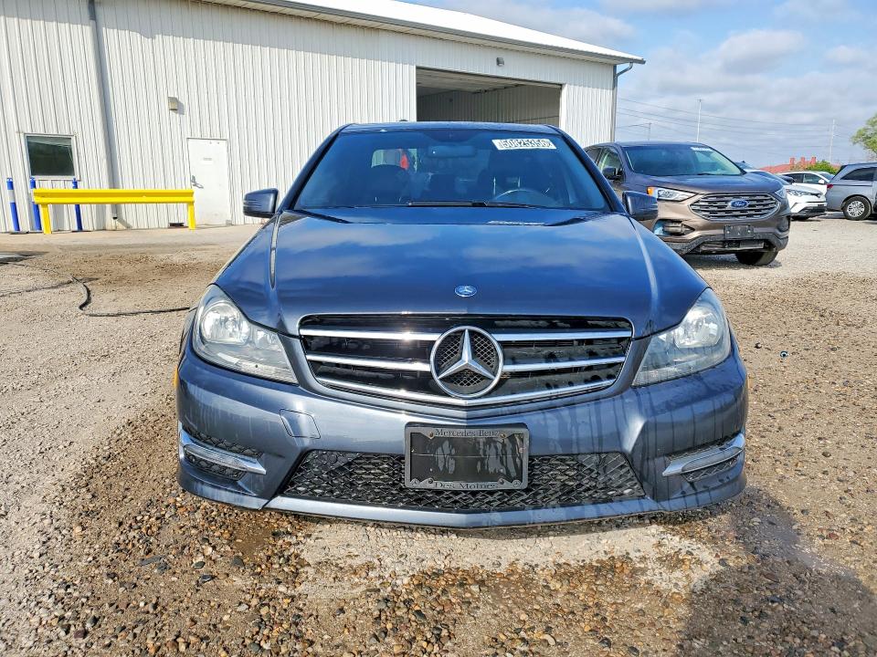 2014 Mercedes-benz C მანქანა იყიდება აუქციონზე, vin: WDDGF4HB9EA955364, აუქციონის ნომერი: 50825356