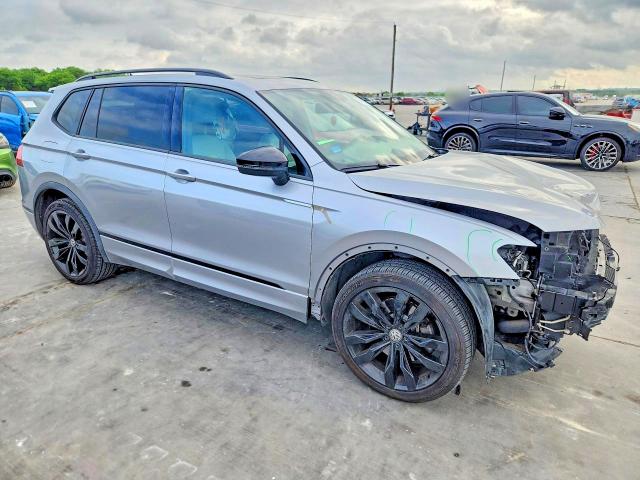 50152176 :رقم المزاد ، 3VV3B7AXXLM145898 vin ، 2020 Volkswagen Tiguan مزاد بيع
