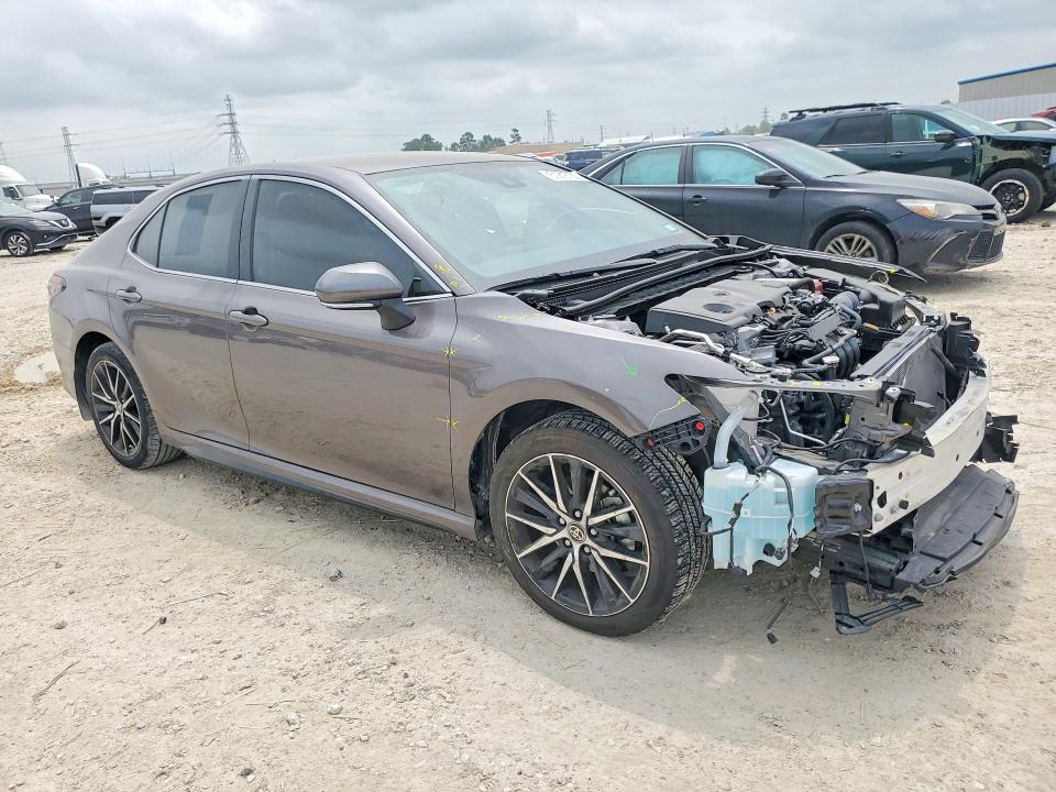 51213136 :رقم المزاد ، 4T1G11AK3RU892215 vin ، 2024 Toyota Camry مزاد بيع