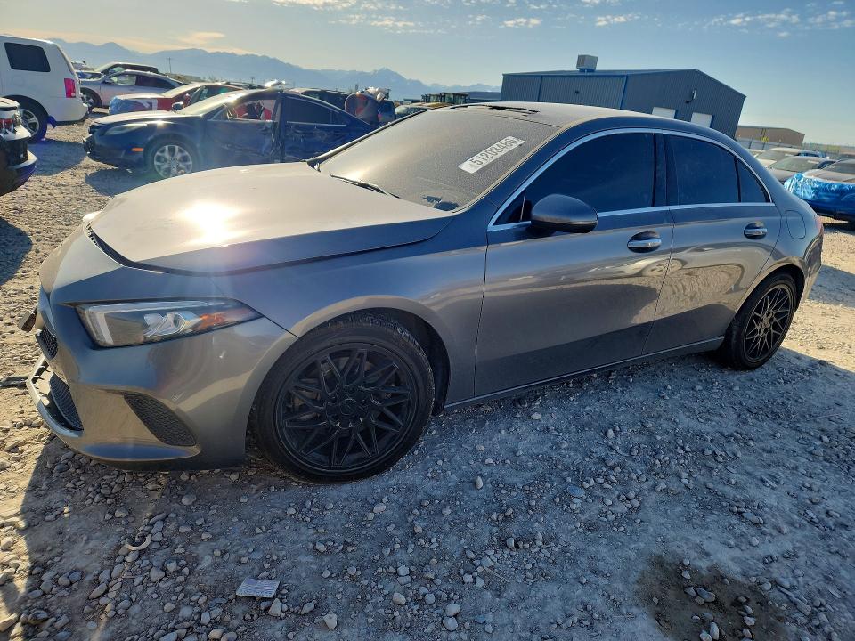 51203486 :رقم المزاد ، W1K3G4FB3NJ365577 vin ، 2022 Mercedes-benz A مزاد بيع