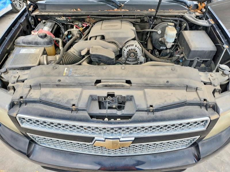 Продажа на аукционе авто 2008 Chevrolet Suburban, vin: 1GNFC16098R123731, номер лота: 50681906