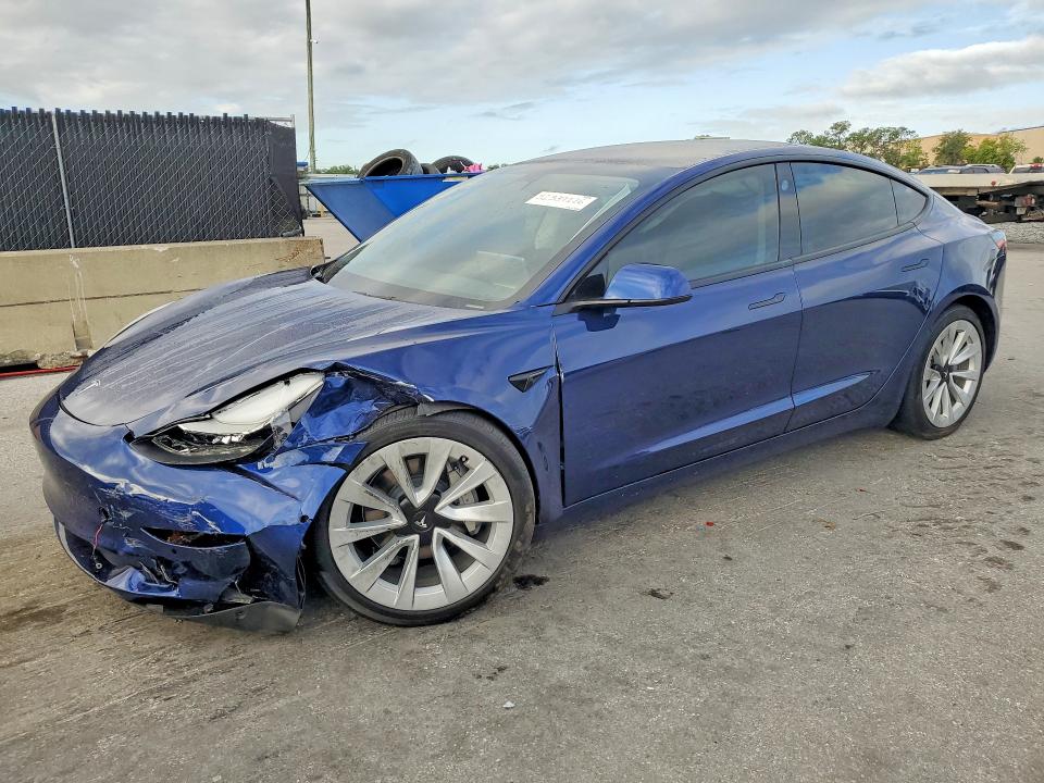 Продаж на аукціоні авто 2022 Tesla Model 3, vin: 5YJ3E1EB0NF205258, номер лоту: 51339126
