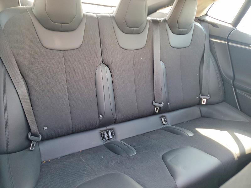 50713446 :رقم المزاد ، 5YJSA1E23FF106586 vin ، 2015 Tesla Model S مزاد بيع